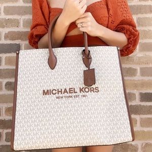 Michael Kors Large Tote Crossbody Bag MK Signature